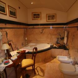 Bagno in Pietra e Marmo