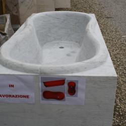 Bagno in pietra marmo e granito su misura